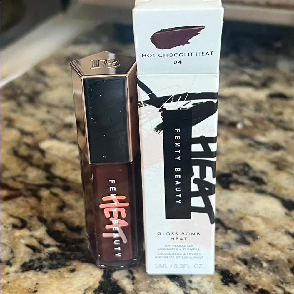 🌙♣️Fenty Hot Chocolit Heat Gloss Bomb
